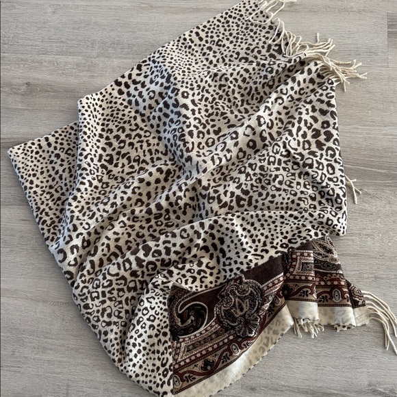 La Fiorentina Wool Wrap Reversible Paisley Animal Print Fringe - Picture 10 of 13